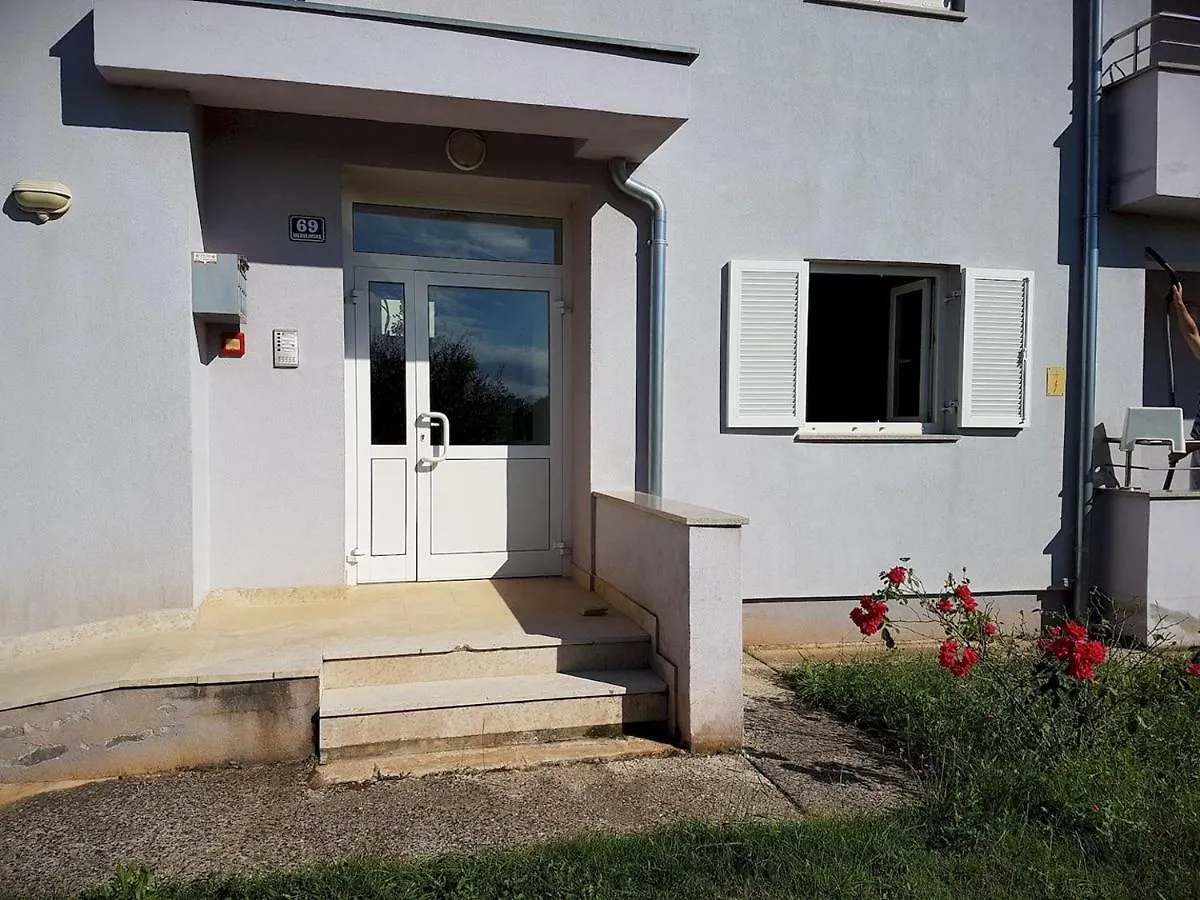 Apartment Vitalia 2+2 Porec Croatia